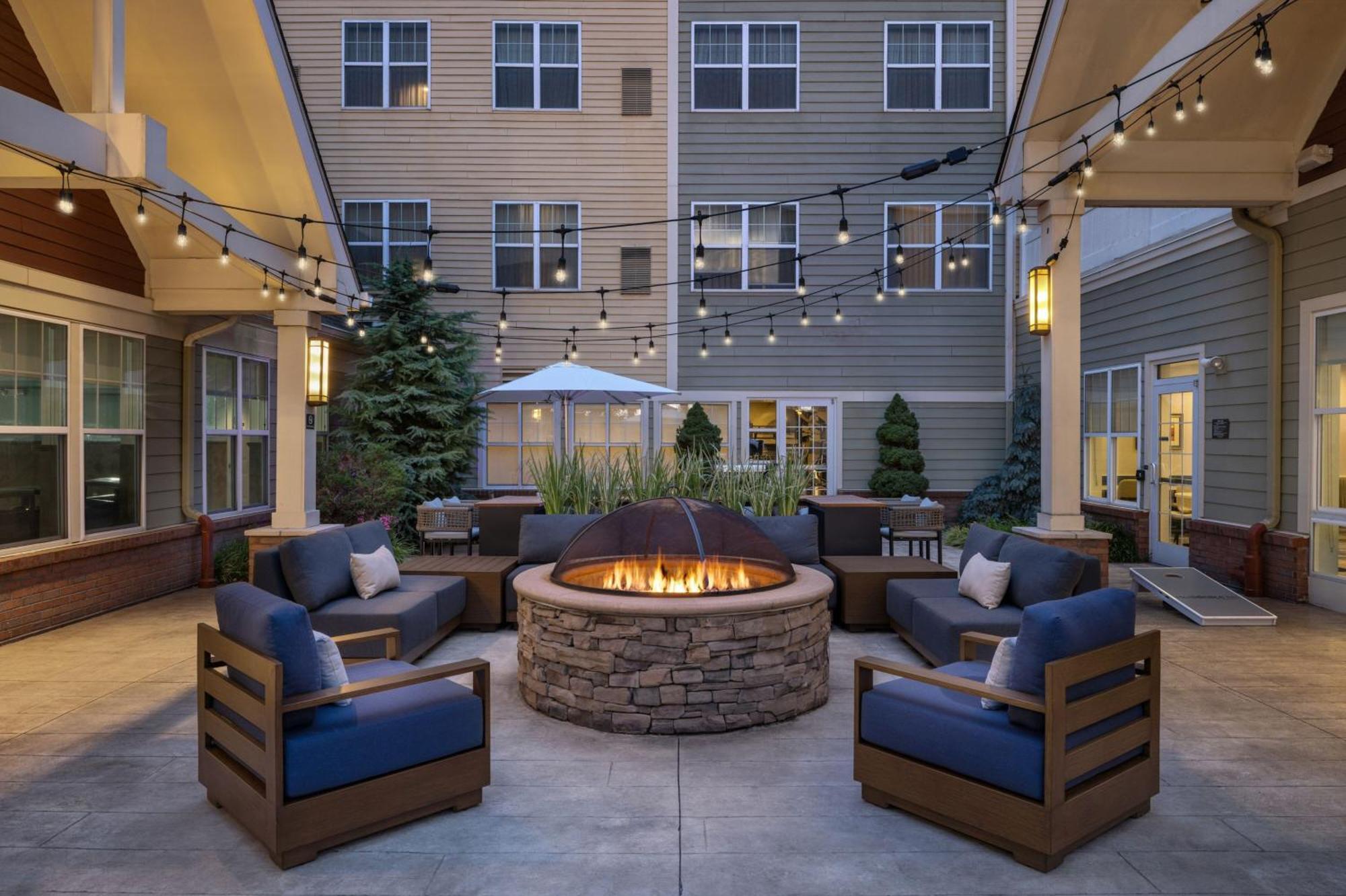 Residence Inn By Marriott Long Island Islip/Courthouse Complex Central Islip Kültér fotó